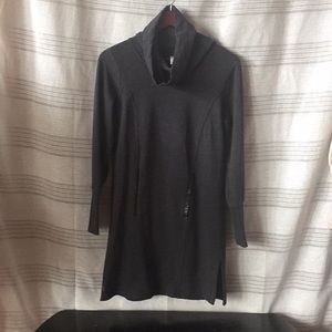 Lolë long grey sweatshirt